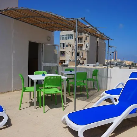 People & Places Hostel Sliema