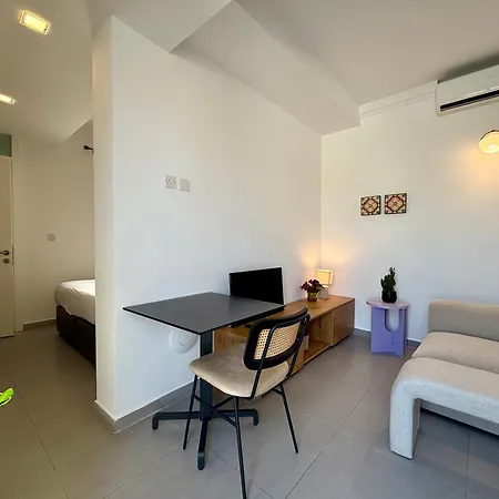People & Places Hostel *