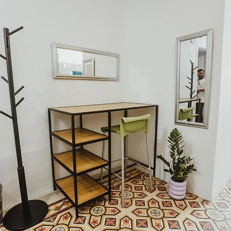 Hostel People & Places Sliema