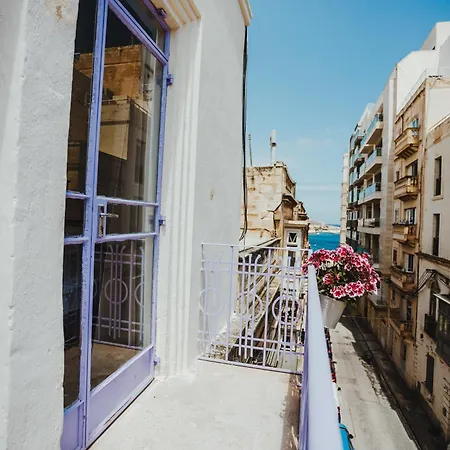 Vandrarhem People & Places Sliema