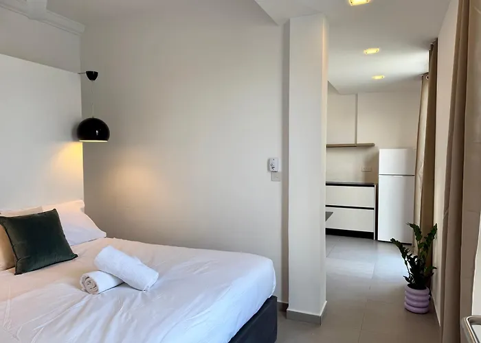 People & Places Hostel Sliema