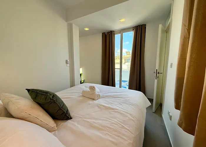 People & Places Hostel *