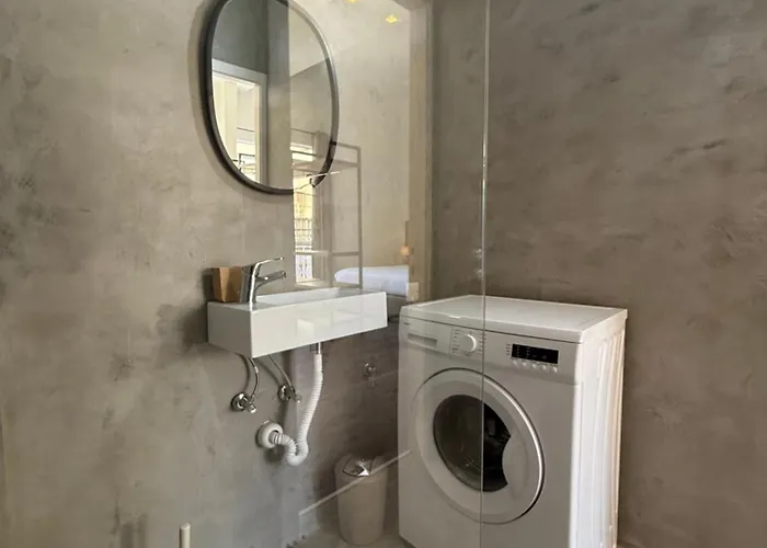 People & Places سليمة