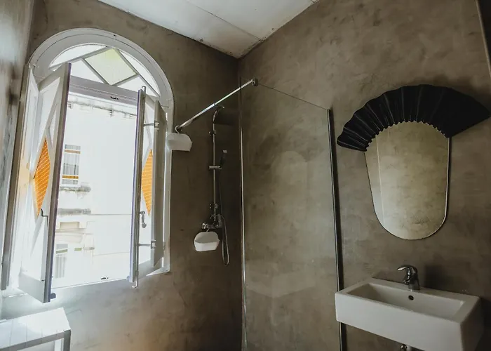 People & Places Hostel *