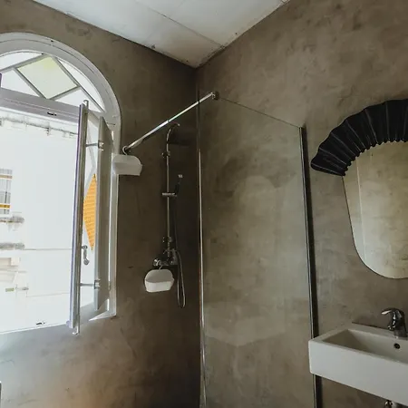 People & Places Hostel *