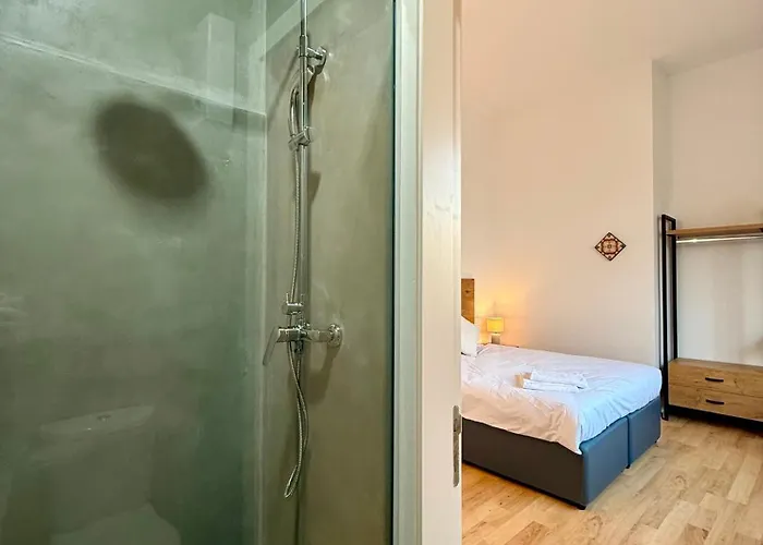 People & Places Sliema