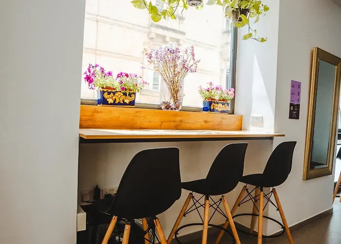 Hostel People & Places *